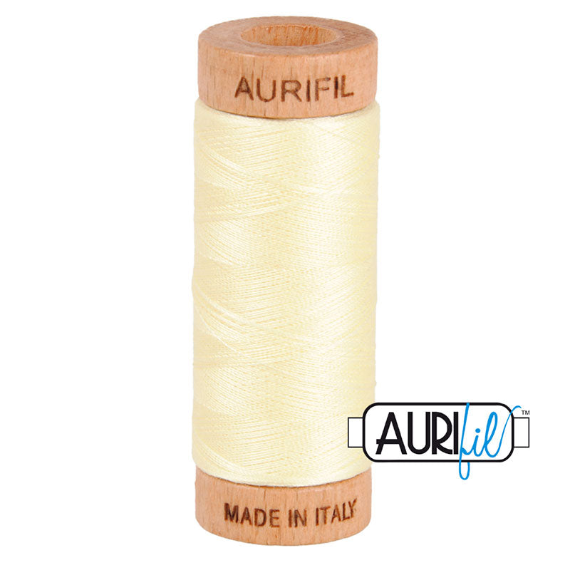 2110 Aurifil - Light Lemon 2110 Aurifil - Light Lemon